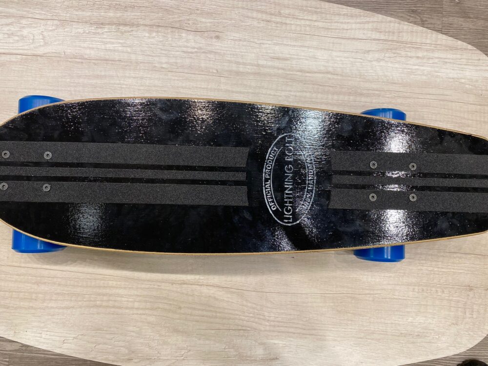 LIGHTNING BOLT surfskate - Modelo MALIBU. - Imagen 4