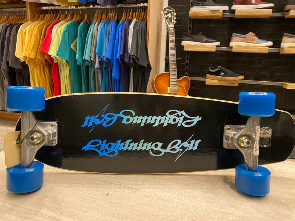 LIGHTNING BOLT surfskate - Modelo MALIBU. - Imagen 3