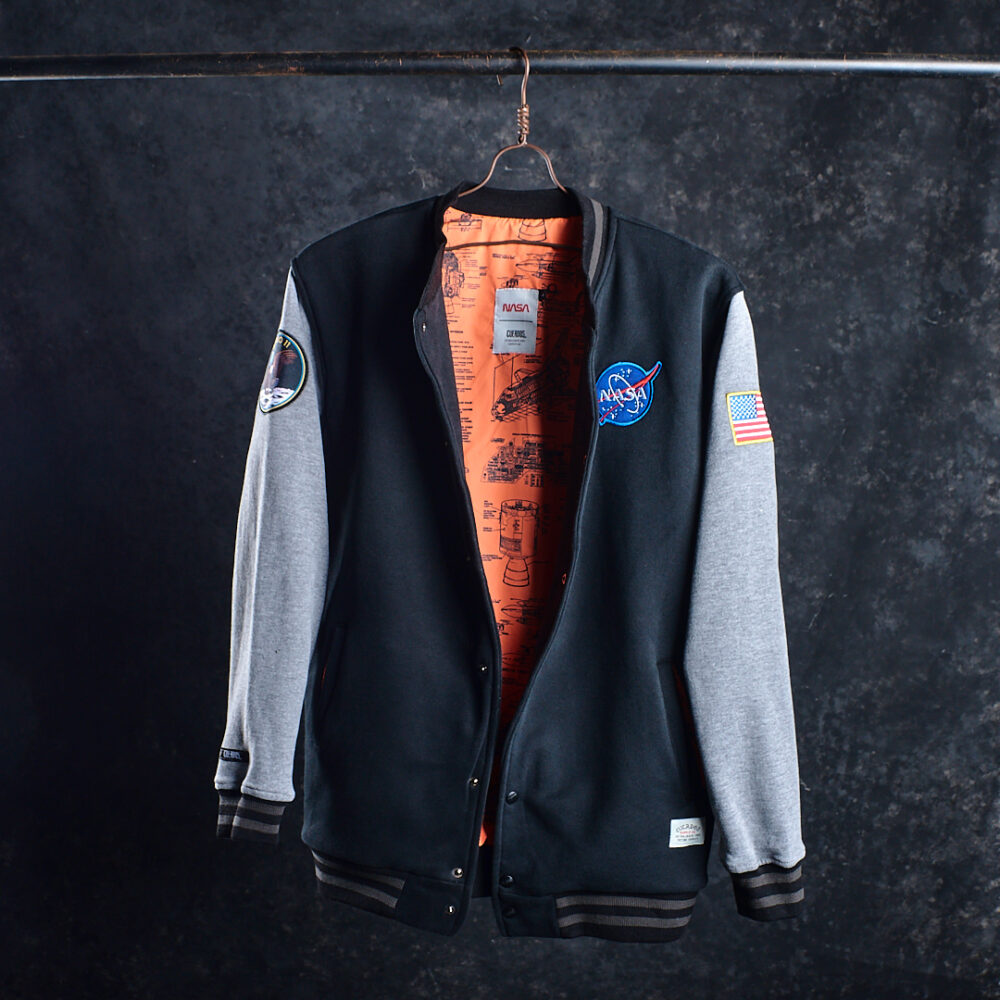 NEIL VARSITY NEGRO BY NASA