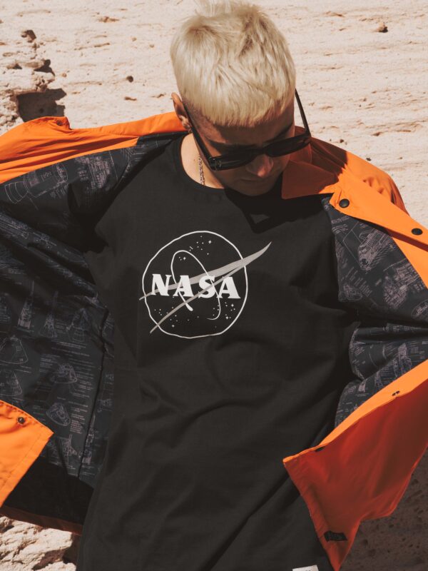 HUBBLE COACH NARANJA BY NASA